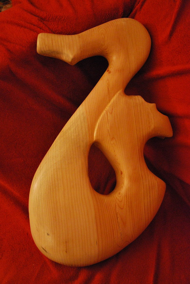 Didgeridoo nommé Sax, en Ré, en forme de saxophone, fabriqué en bois de chataignier